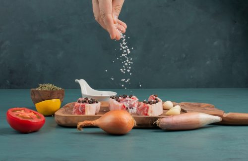 Conheça três truques simples para reduzir o sal sem perder o sabor dos alimentos - Jornal da Franca