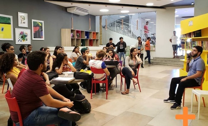 Tem vaga de emprego para aprendiz PCD: veja quantas são e a empresa que oferece
