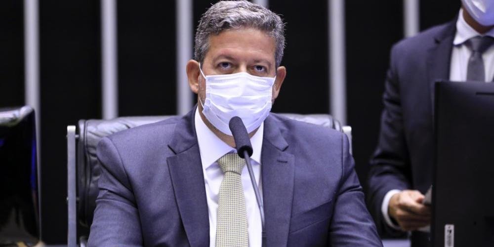 Arthur Lira afirmou em seu perfil na rede social Twitter sobre auxílio emergencial