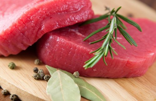 Comer carne vermelha à noite realmente pode fazer mal para a saúde? Saiba aqui - Jornal da Franca