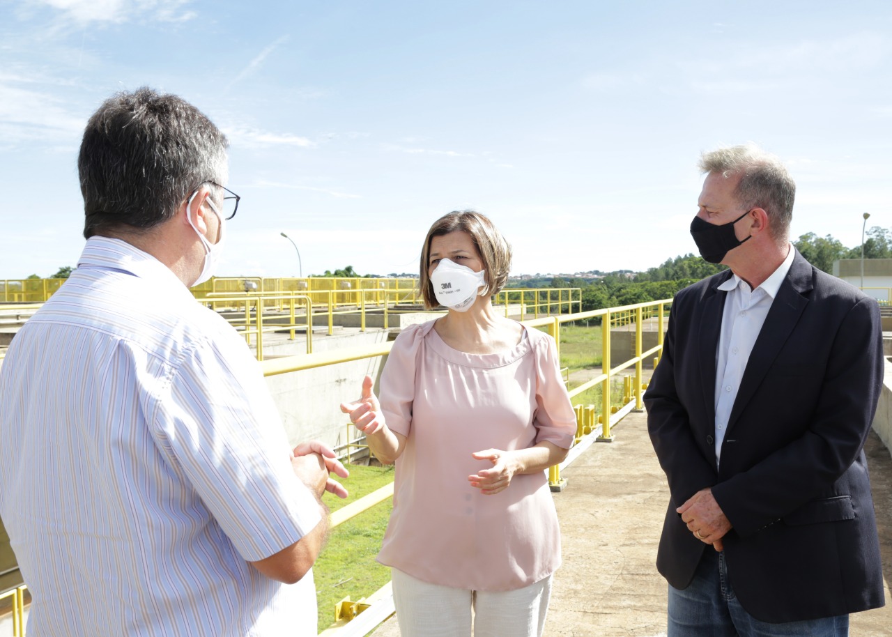 Deputada Graciela visita as obras em andamento da Sabesp acompanhada do Delegado Davi