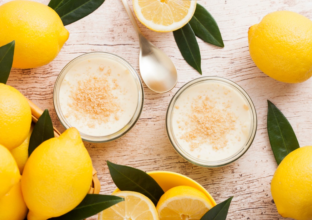 Aprenda a fazer uma saborosa mousse de limão. Melhor: com apenas três ingredientes