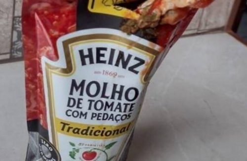 Nojo: Mulher encontra pedaço de frango dentro de pacote de molho de tomate - Jornal da Franca