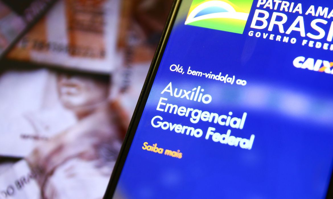 206 mil pessoas estão no novo grupo de inclusos no auxílio emergencial. Veja a lista