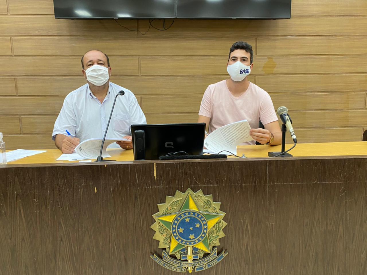 Vereadores revelam: saúde de Franca pode usar máscara de mergulho contra intubações