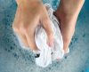 Descubra como tirar cheiro e manchas de mofo das roupas com ingredientes caseiros - Jornal da Franca