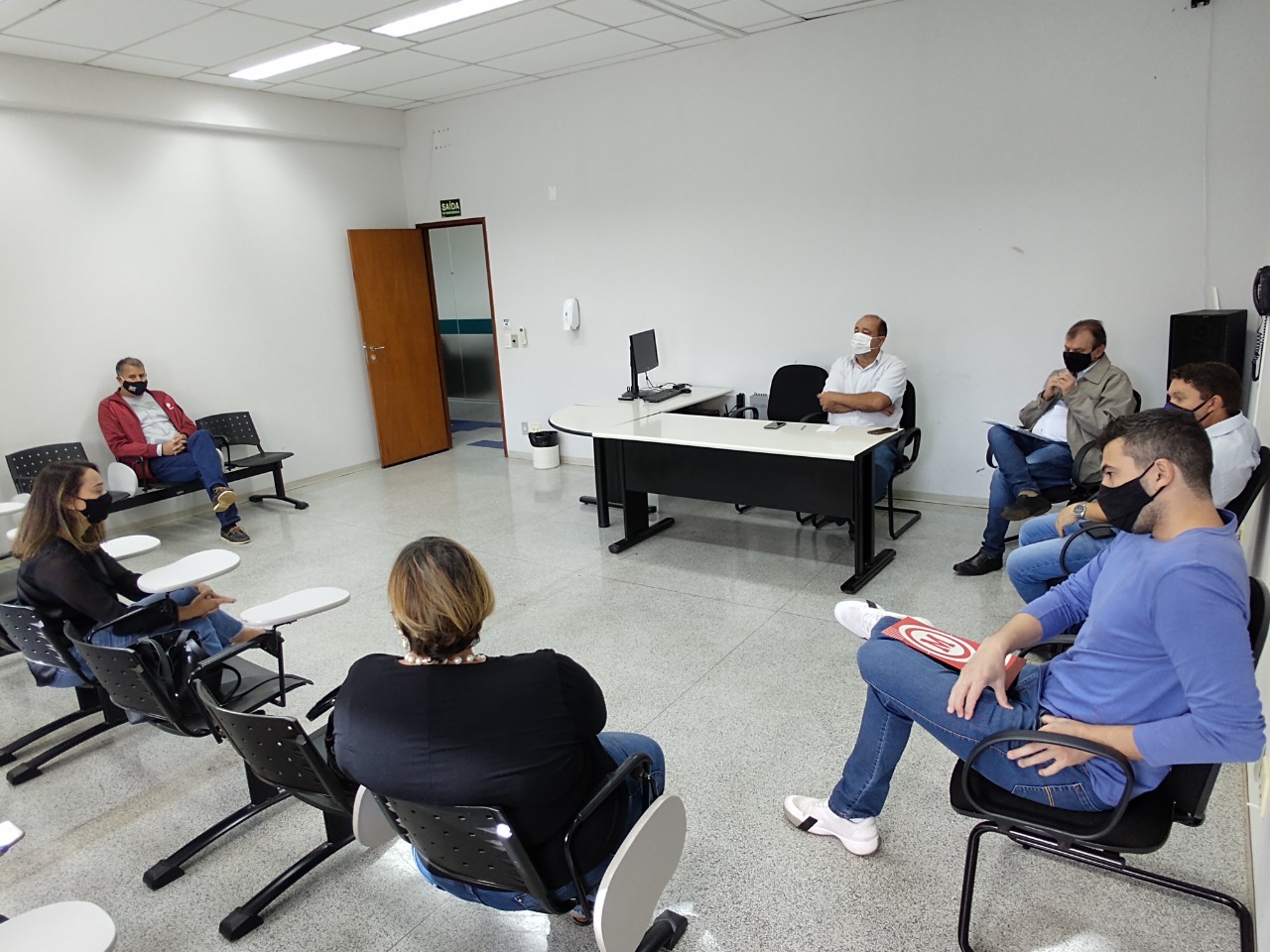Enfermeira da Prefeitura afirma que doses de vacinas foram descartadas em Franca