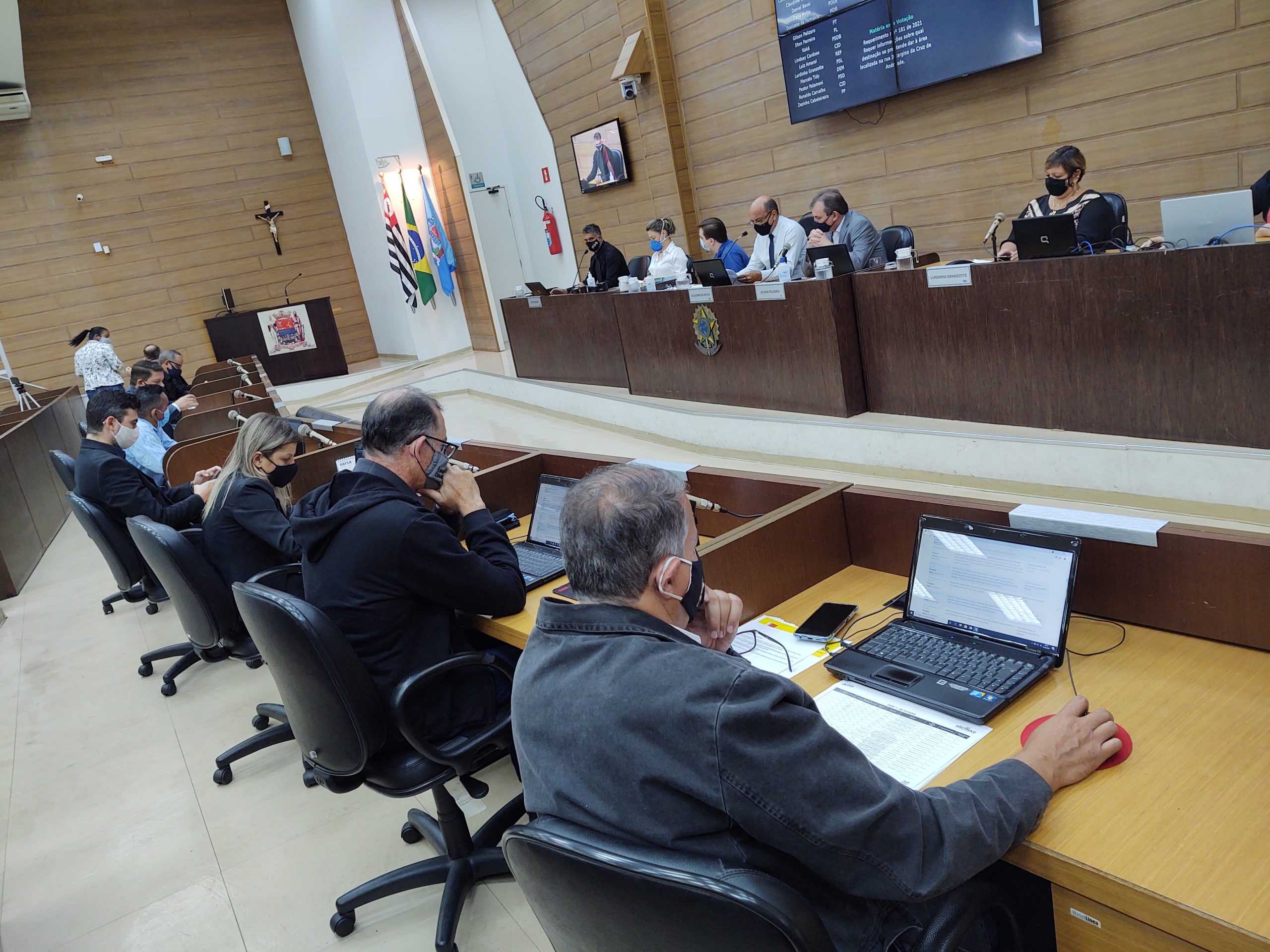 Vereadores aprovam projeto com mudança no acolhimento de crianças e adolescentes