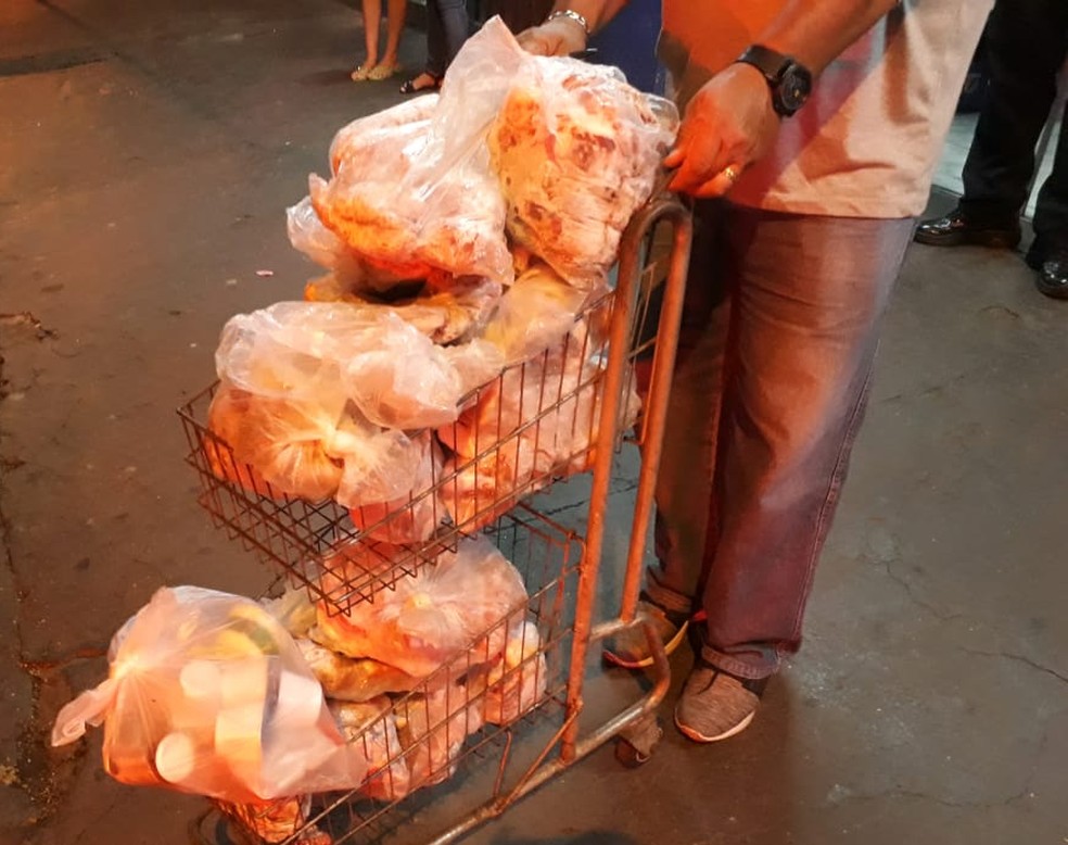 Em Franca, supermercado é multado pela GM e tem 120kg de carne estragada apreendida