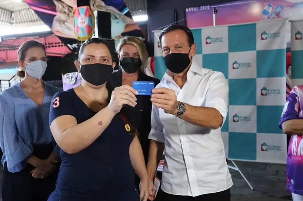 Quem tem direito ao cartão alimentação de R$ 100 dado pelo governo de São Paulo?