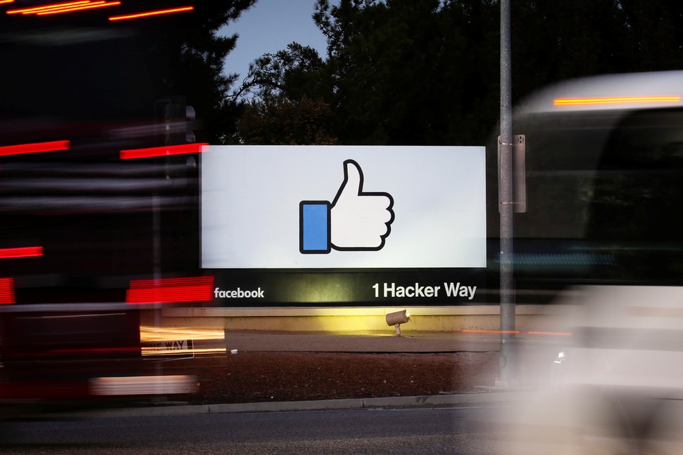 Facebook pega pesado e vai fazer desaparecer do feed quem compartilhar fake news