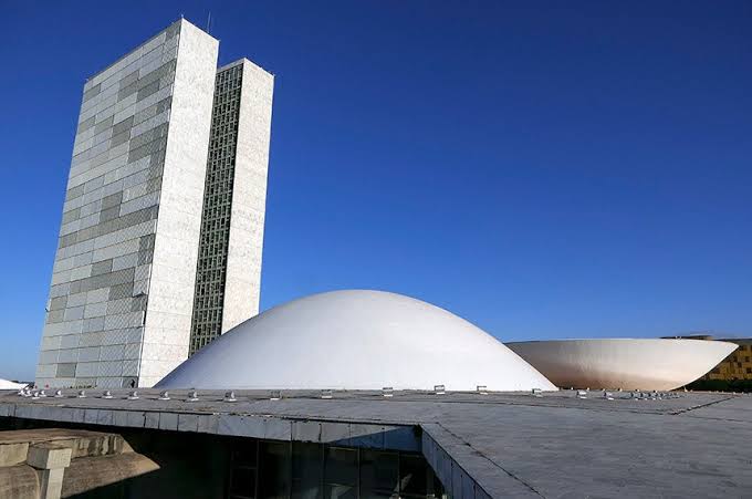 Porque a fórmula de cobrança de impostos do Brasil piora a nossa desigualdade social