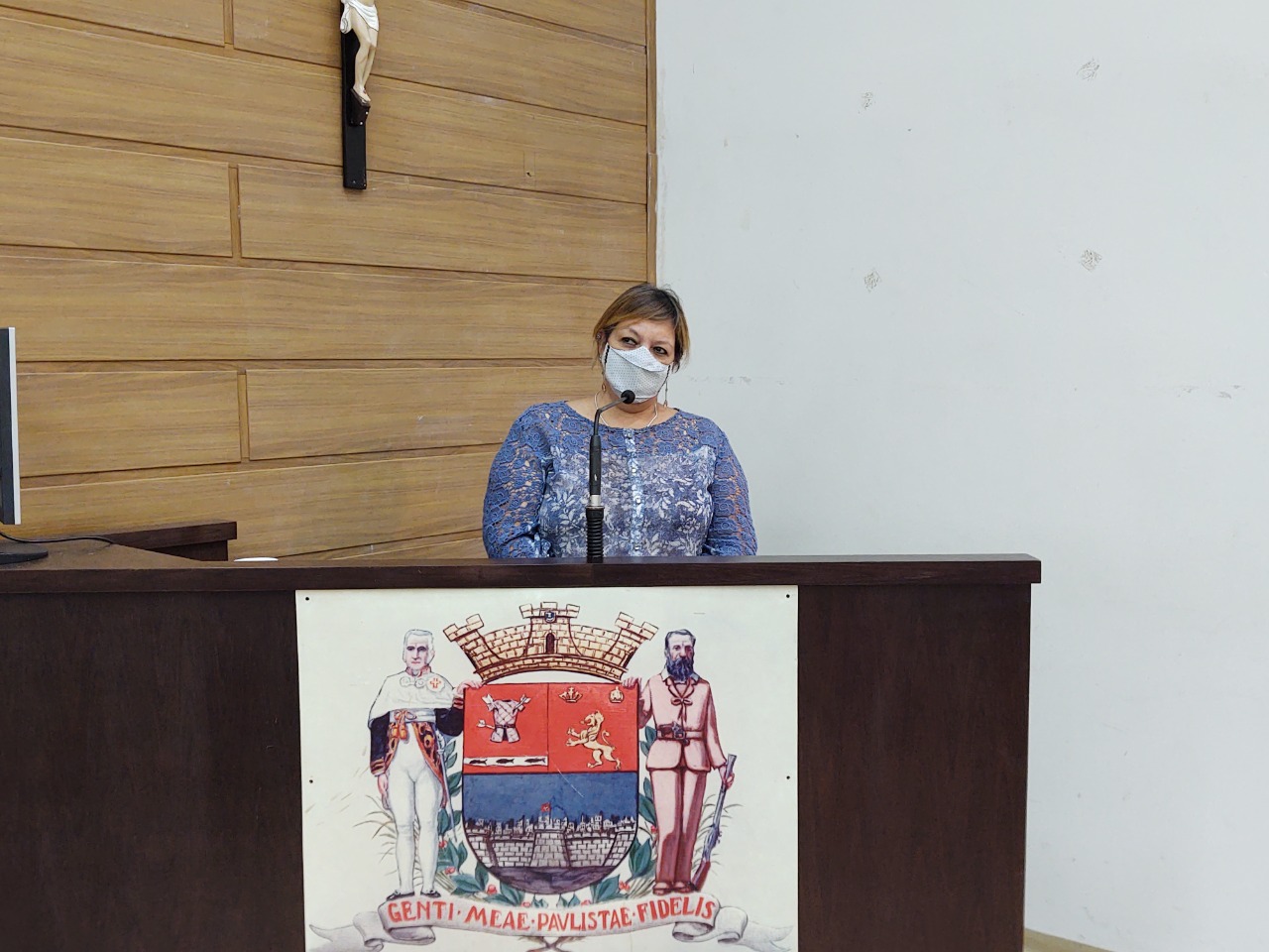 Lurdinha critica dificuldade para população pedir cestas à Secretaria de Ação Social