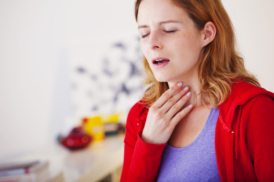 Garganta inflamada? Saiba quais os remédios naturais que realmente funcionam!