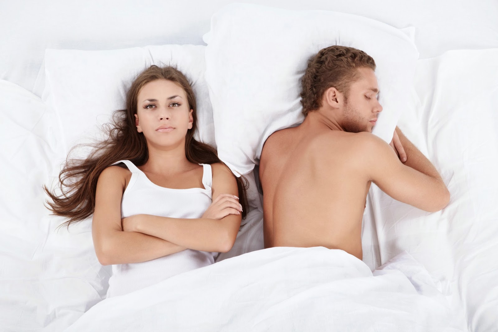 Quer uma noite quente? Evite os alimentos que diminuem a vontade de fazer sexo!