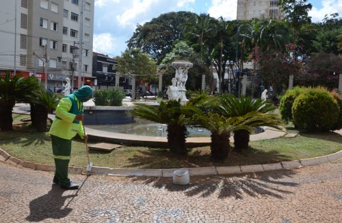 Em Franca, praças da área central recebem serviços de manutenção e limpeza - Jornal da Franca