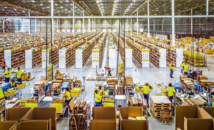 Site diz que Magazine Luiza tem interesse em participar da privatização dos Correios