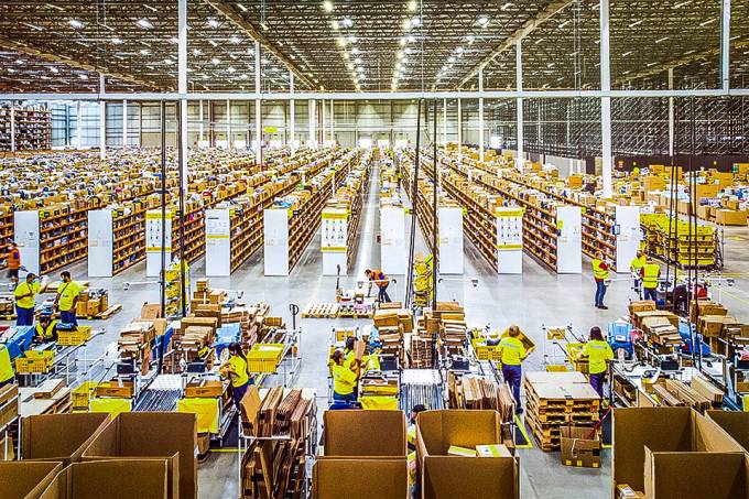 De patinho feio a joia da coroa: governo decide vender os Correios em leilão único