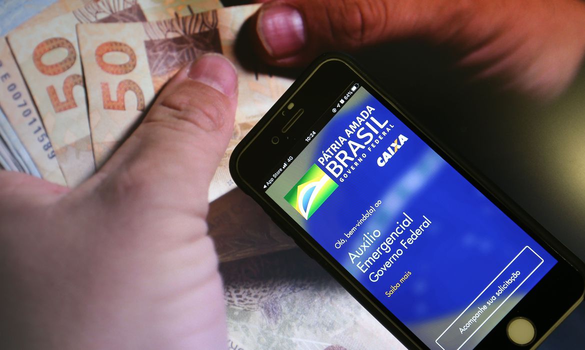 Caixa conclui liberação de auxílio nesta sexta; retiradas serão feitas em agosto