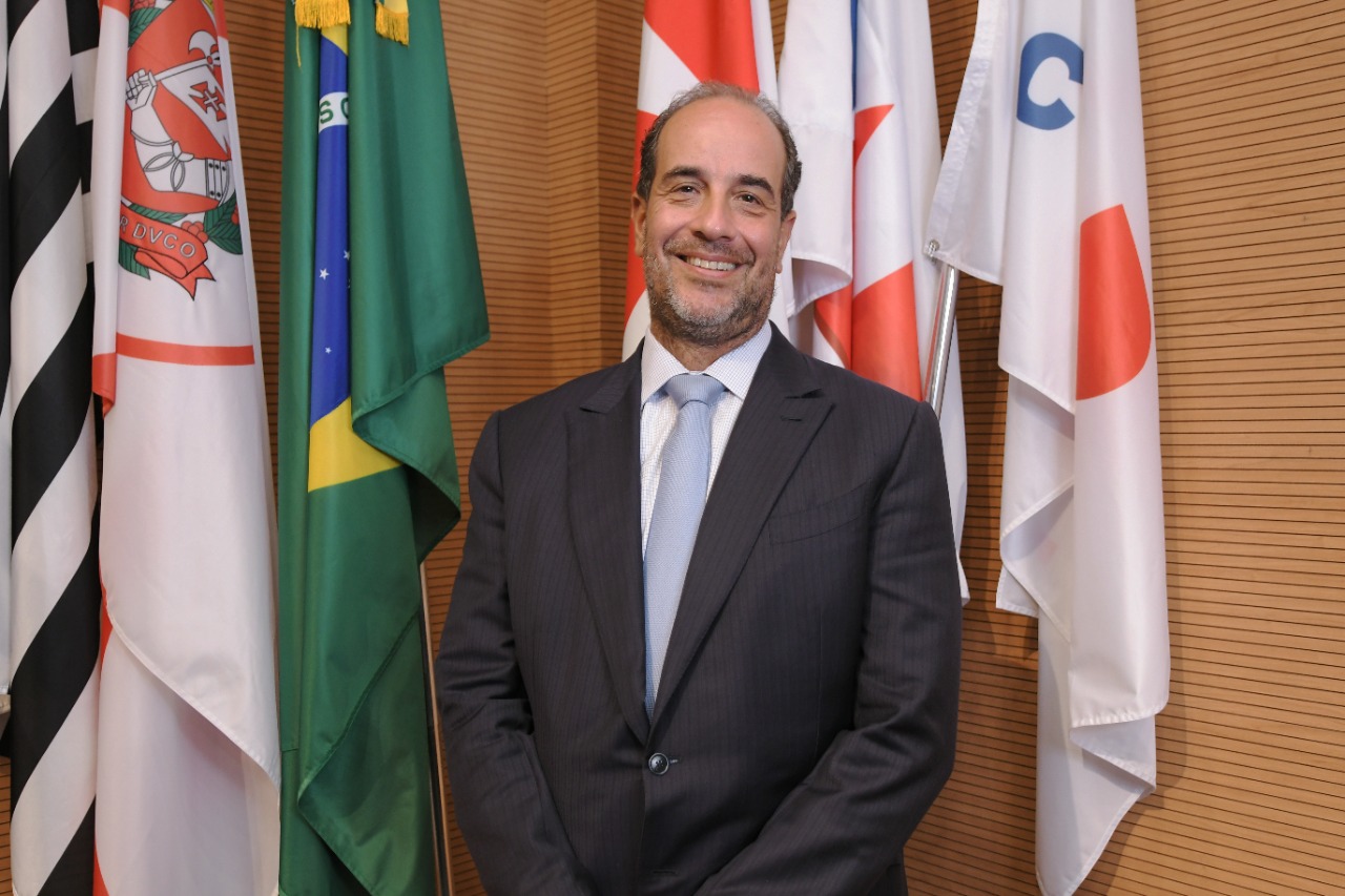 OAB aplica TACs para sociedades de advogados ligadas a consultorias e estrangeiros