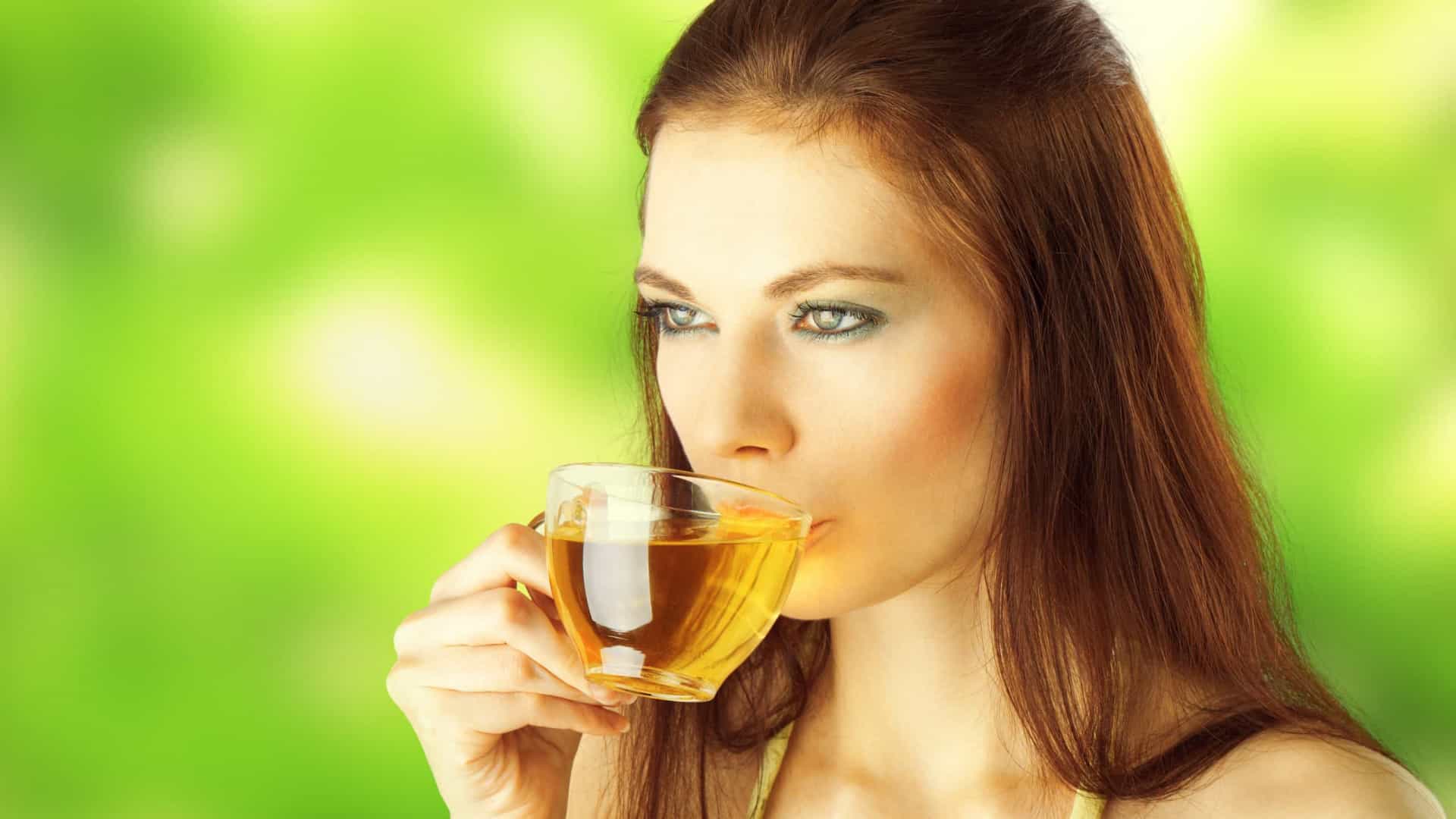 Conheça três chás que ajudam a relaxar e estimulam a queima de gordura!