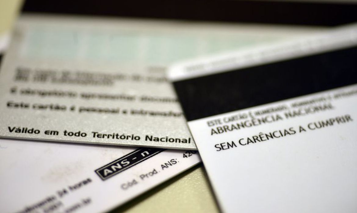 Acredite se quiser: com pandemia e tudo, planos de saúde devem ficar mais baratos