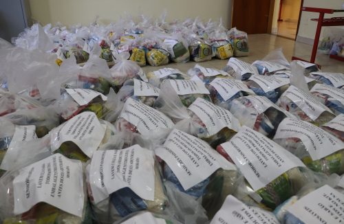 Rifaina entrega 459 kits de merenda escolar às famílias de alunos da rede municipal - Jornal da Franca