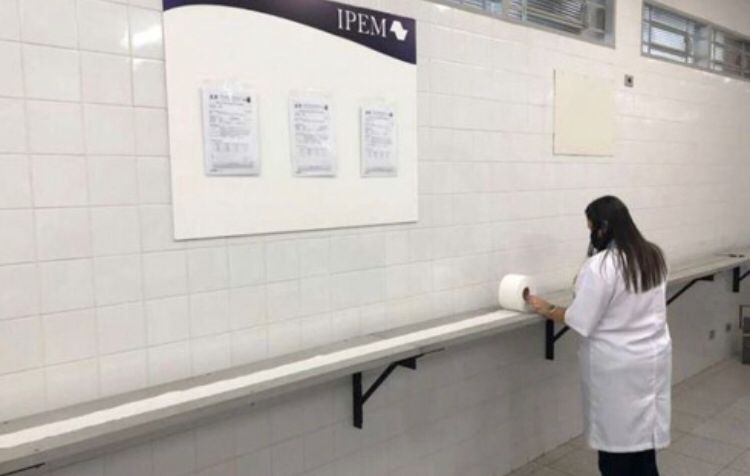 Estão nos esfolando até nessa hora: Ipem flagra erro na medida de papel higiênico