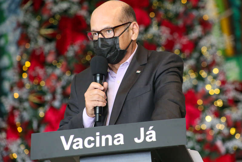 Governo pensa e diretor diz: “Butantan está preparado para fornecer terceira dose”
