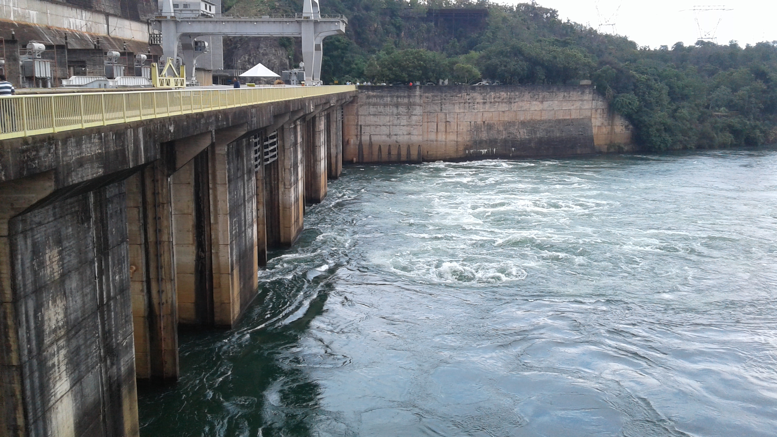 Ranchos e prainha de Rifaina afetados: Usina de Jaguara pode baixar 0,5 m no nível