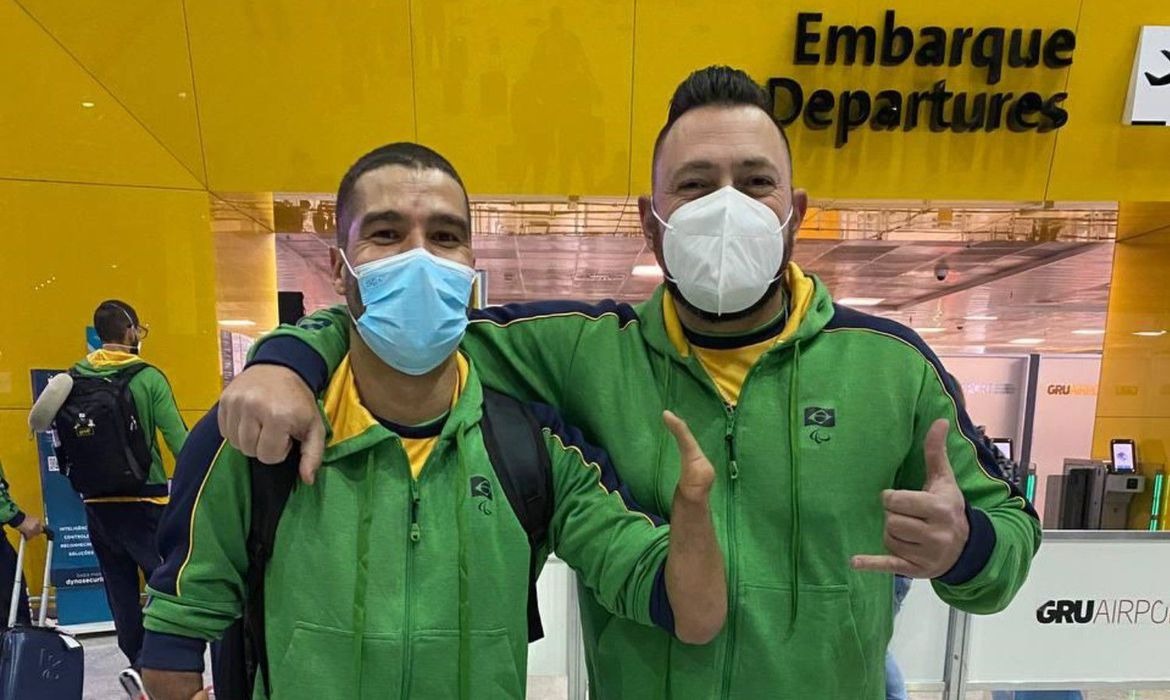 Inclusão nos esportes: delegação do Brasil inicia embarque para as paralimpíadas