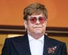 Elton John surpreende frequentadores e dá “canja” em restaurante de praia; assista - Jornal da Franca
