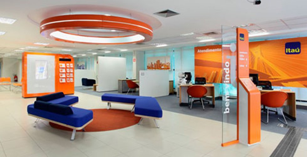 Itaú abre seleção para programa de trainee; salário de R$ 7.600 e outros benefícios
