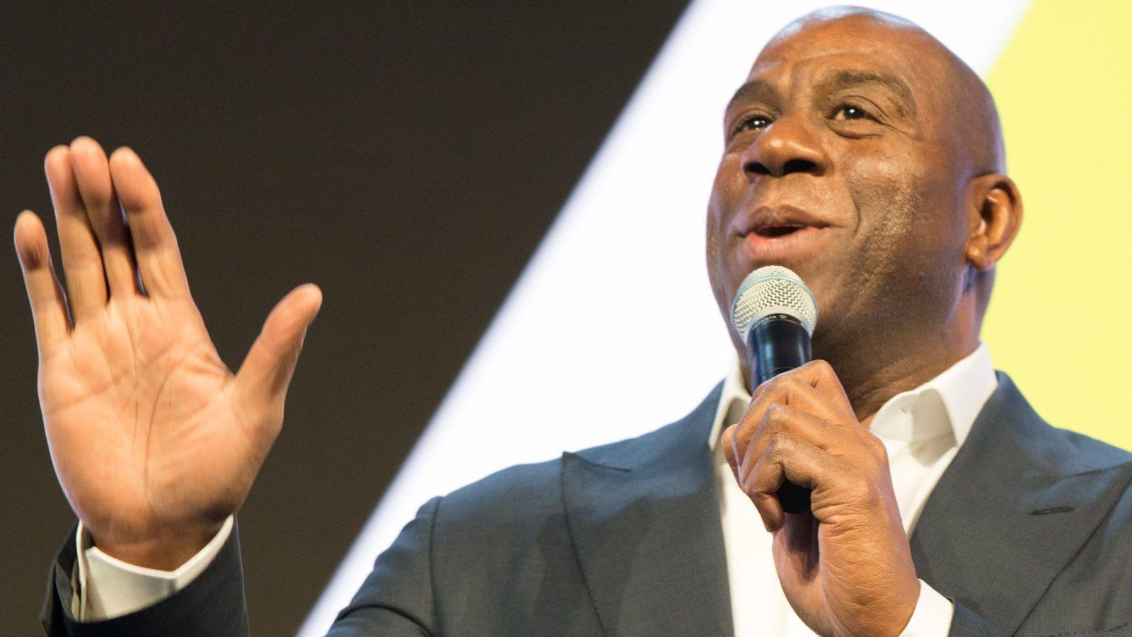 Magalu traz Magic Johnson a encontro virtual para capacitar parceiros do marketplace