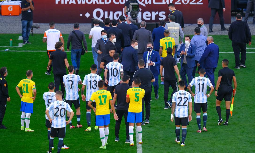 Fogo na polêmica: entenda em 5 pontos a suspensão do jogo entre Brasil e Argentina