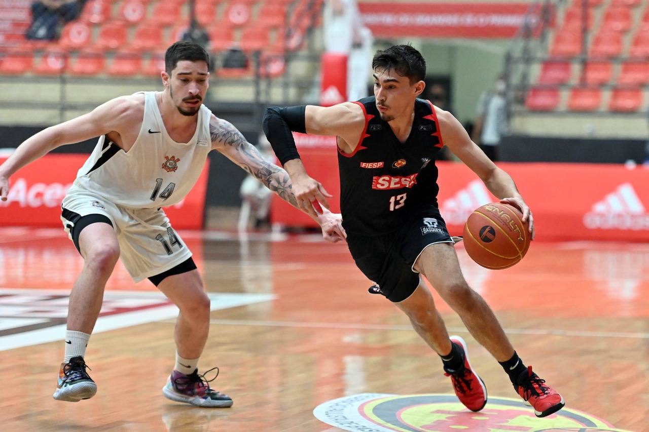 Time de base do Sesi Franca chega à fase decisiva da Liga de Basquete como favorito