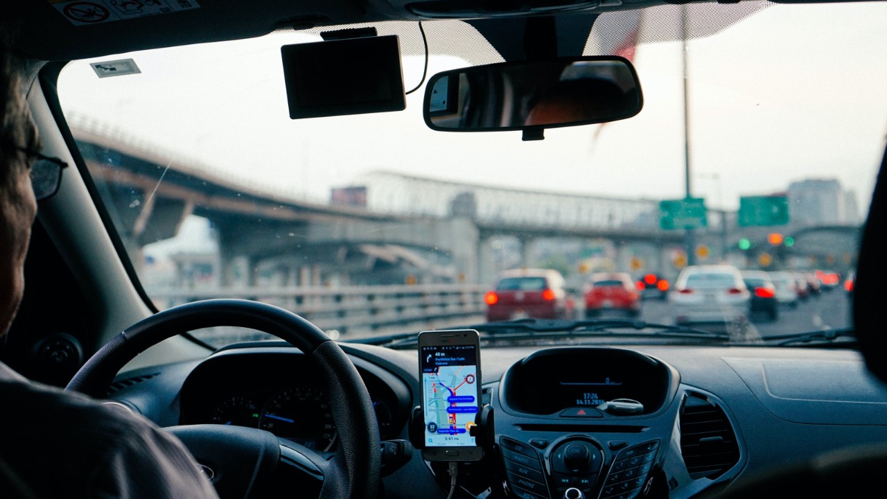 Uber e 99: Mais tempo de espera e cancelamento de corrida virou rotina para usuário