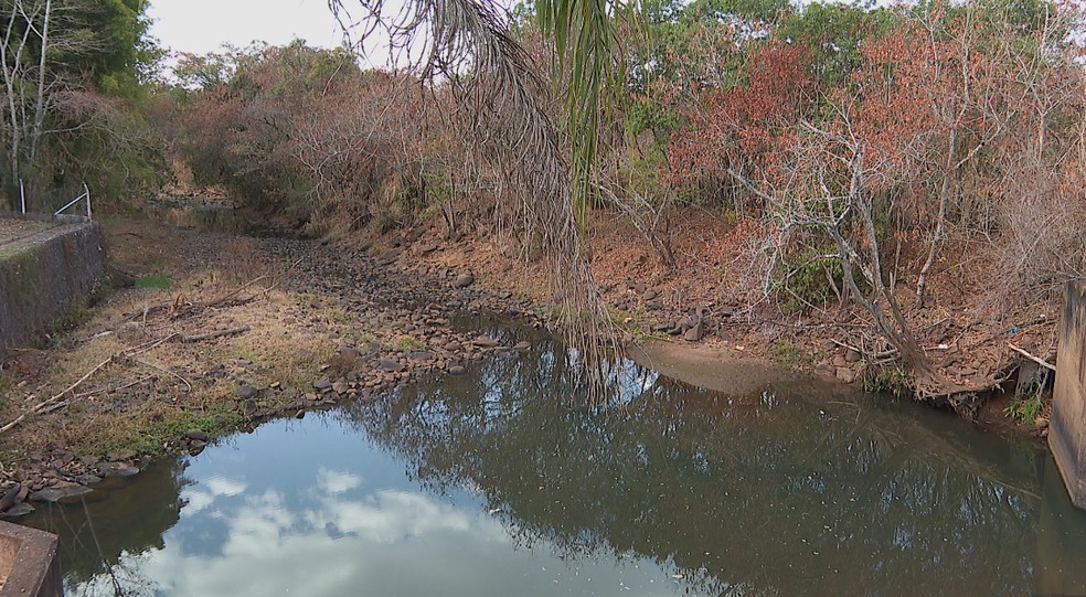 Por causa de queimadas, Sabesp reforça alerta para uso consciente de água em Franca