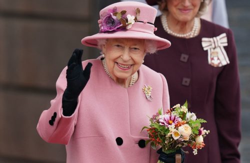 Rainha Elizabeth rejeita prêmio de “Velhinha do Ano” dado por revista britânica - Jornal da Franca