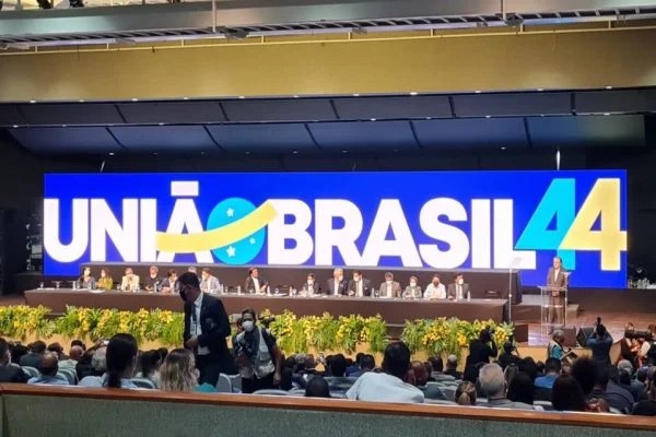 Política