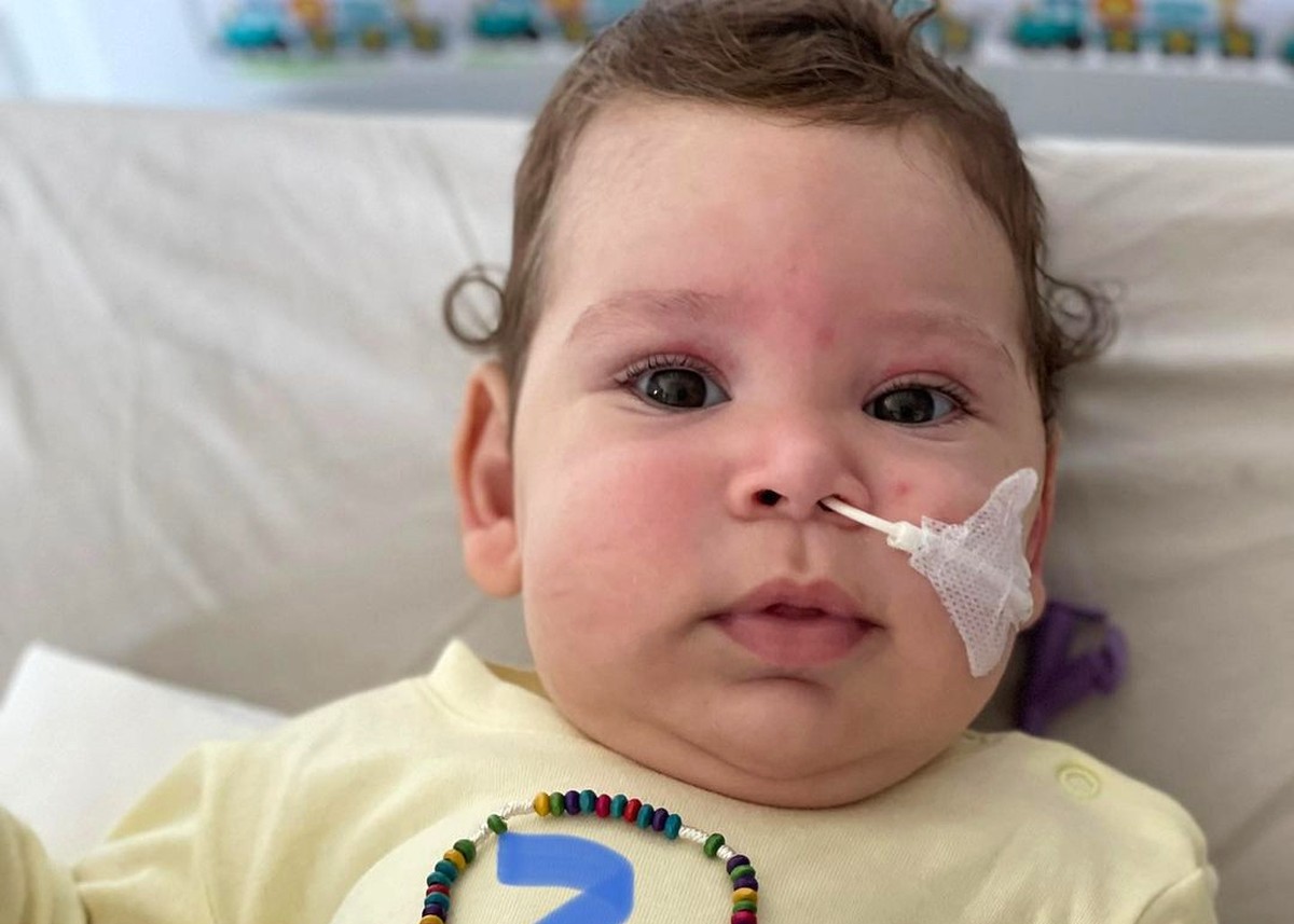 Em luta contra doença rara, bebê toma remédio de R$ 12 milhões, o mais caro do mundo
