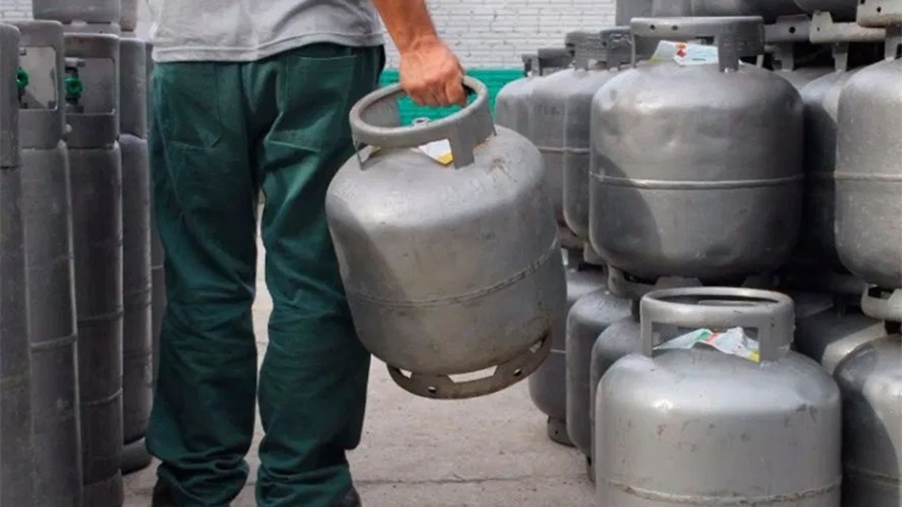 Gasolina e gás de cozinha ficam 7,2% mais caros a partir desde sábado, 09