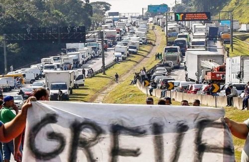 Caminhoneiros podem parar em 1º de novembro se até lá não forem atendidos - Jornal da Franca