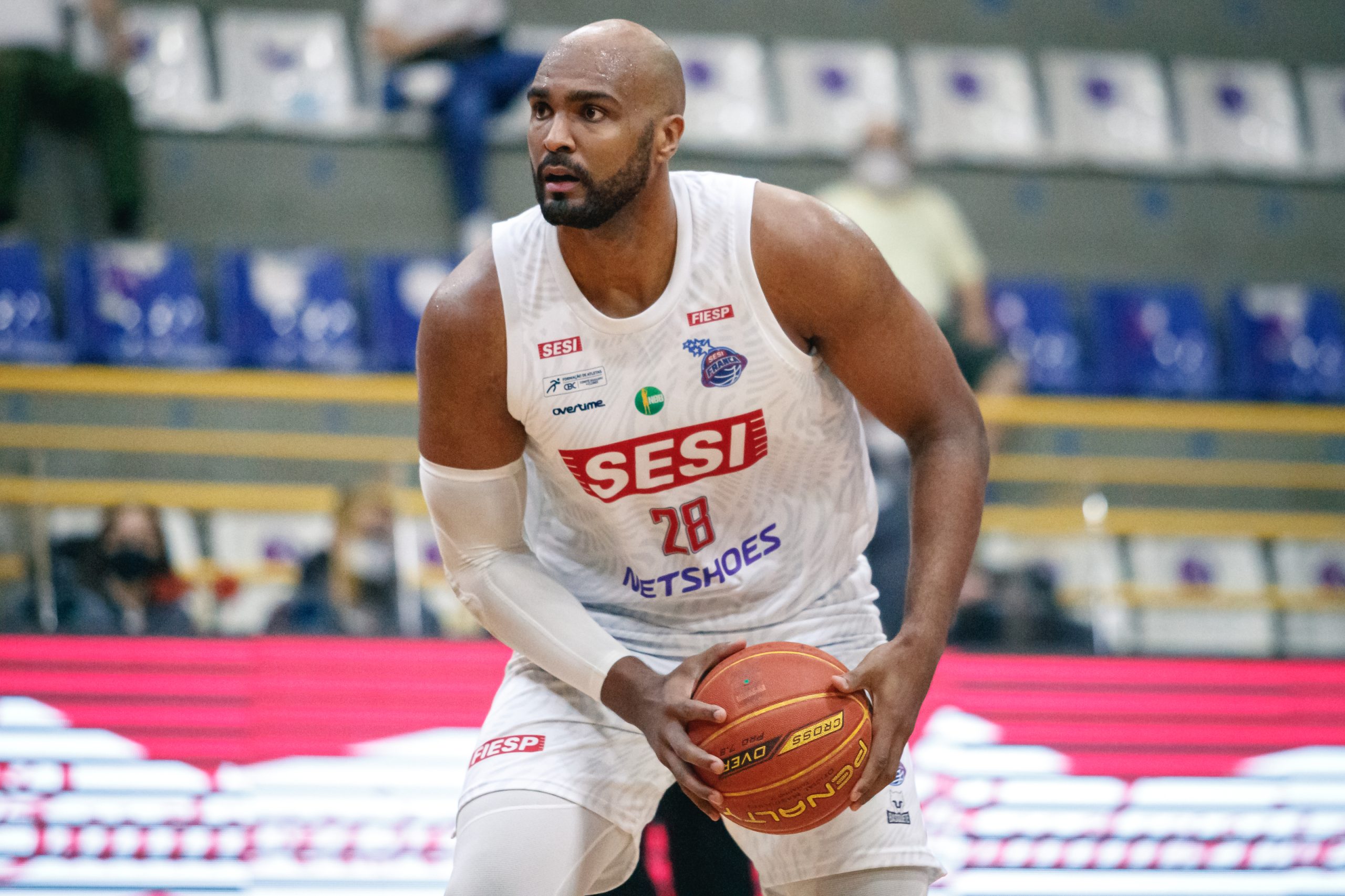 Helinho elogia postura do Sesi Franca e diz que quer o time entre os líderes do NBB