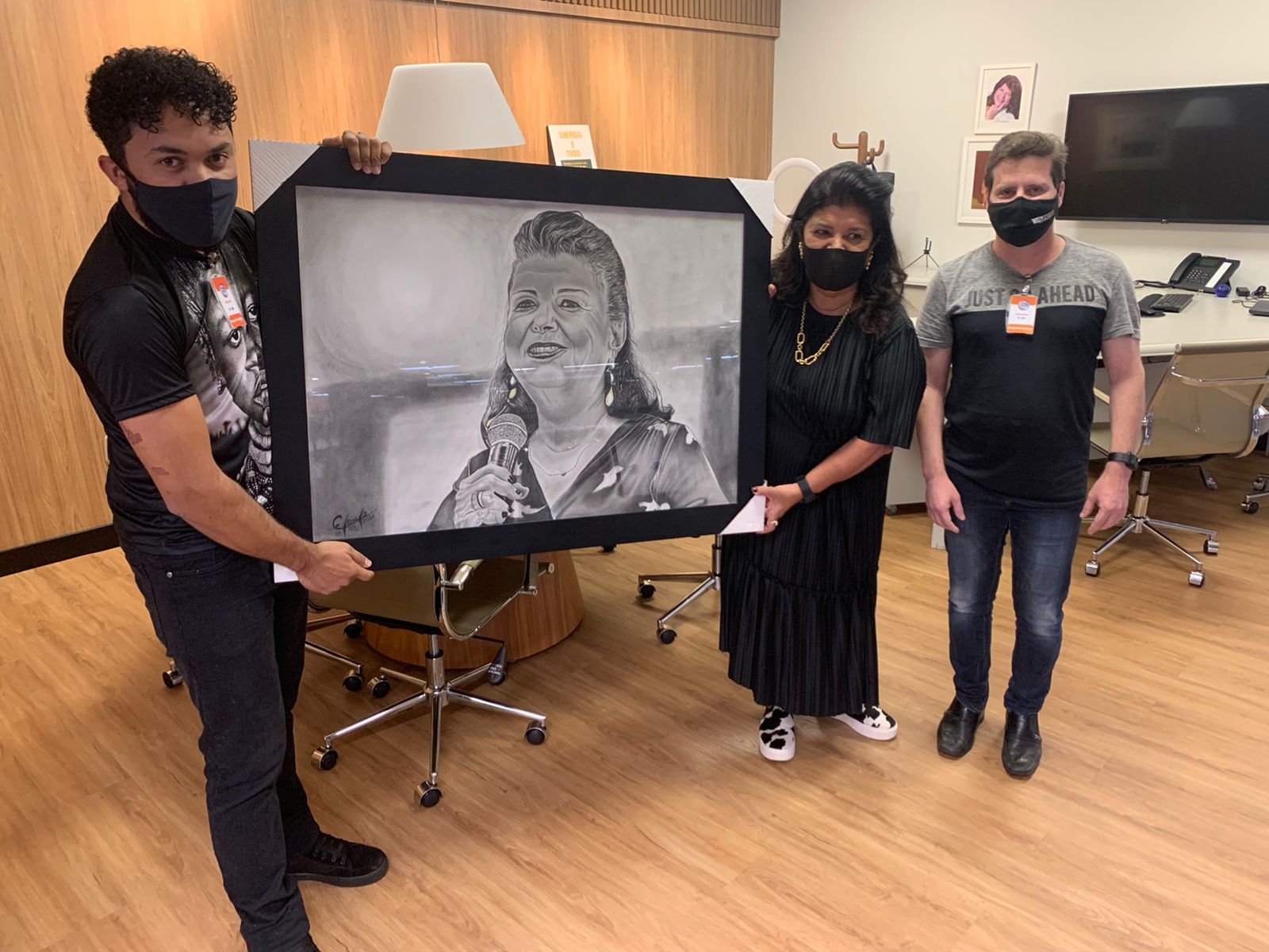 Artista plástico de Franca, Eduardo Carvalho mostra exposição premiada pela Funarte