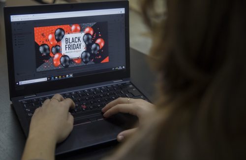 Black Friday 2021 tem recorde em reclamações 5 horas antes do fim, aponta site - Jornal da Franca