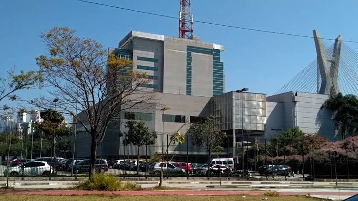 Por R$ 522 milhões, Globo vende sede de São Paulo e passa à condição de inquilina