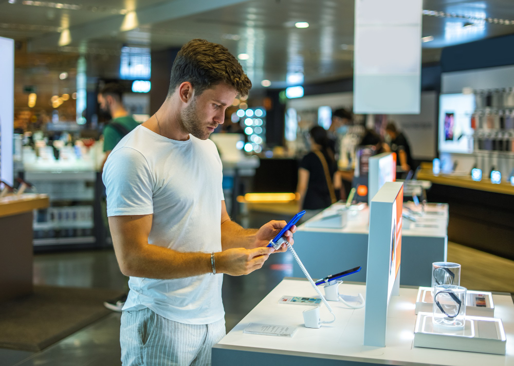 Venda de eletrônicos cai até 30% na Black Friday em relação a 2020, mostra pesquisa