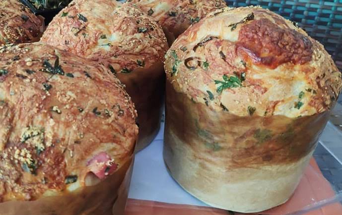 Chef famosa aposta em panetone salgado para o Natal e ensina técnica a confeiteiros