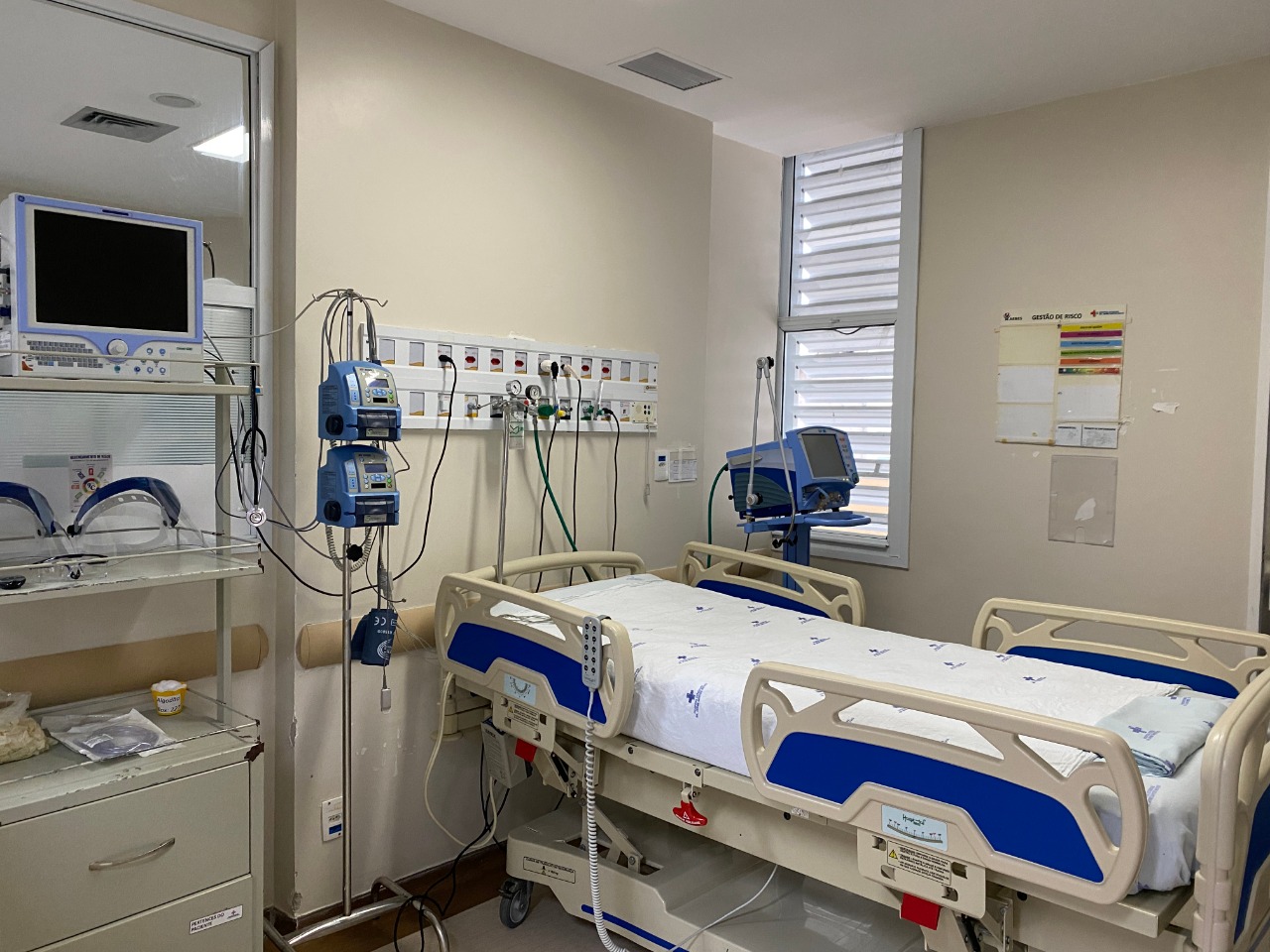 Franca registra 8 mortes e 3.127 novos casos de Covid-19 em 7 dias, mostra balanço